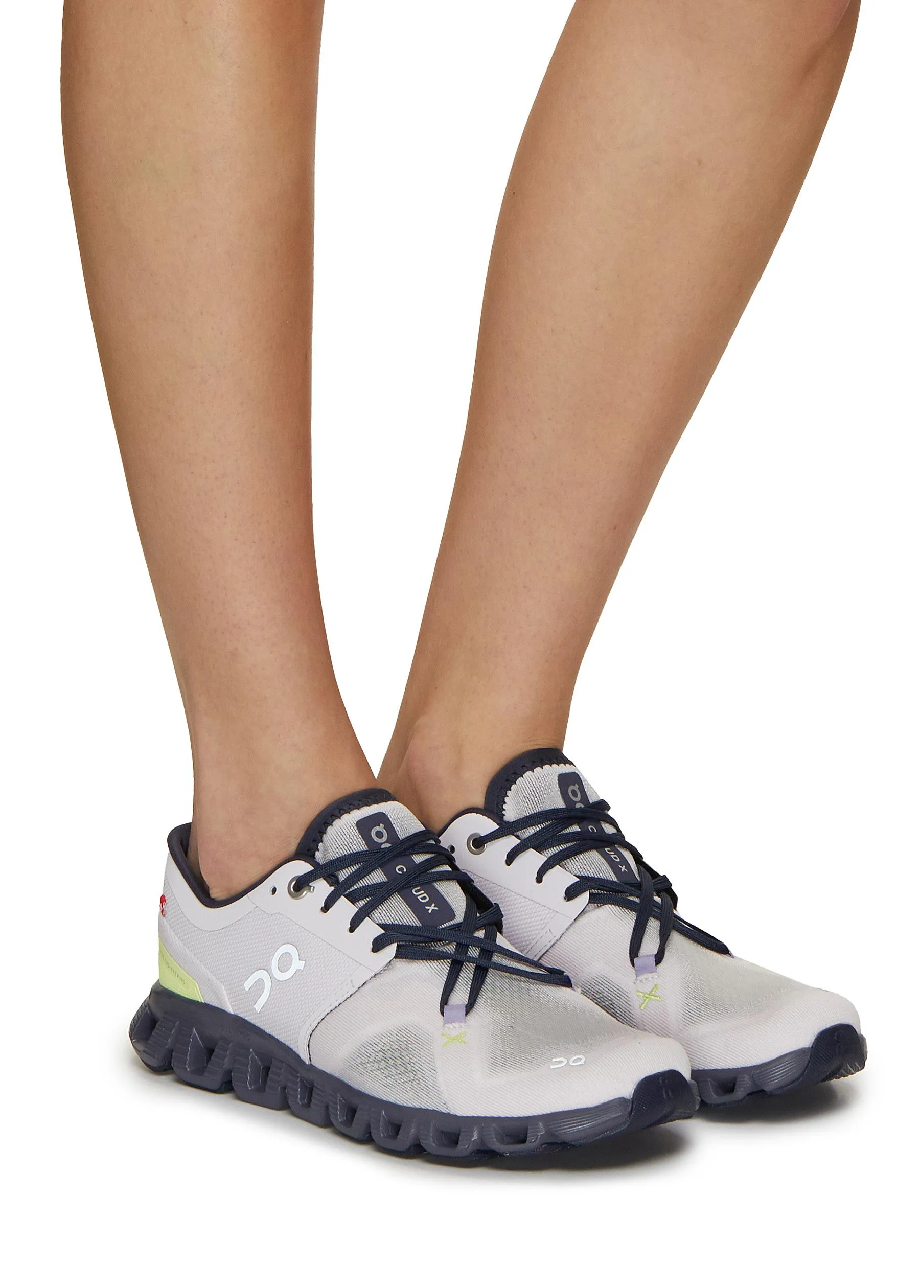 -----------ON ---- ------------ ----Cloud X 3 Low Top Lace Up Sneakers --