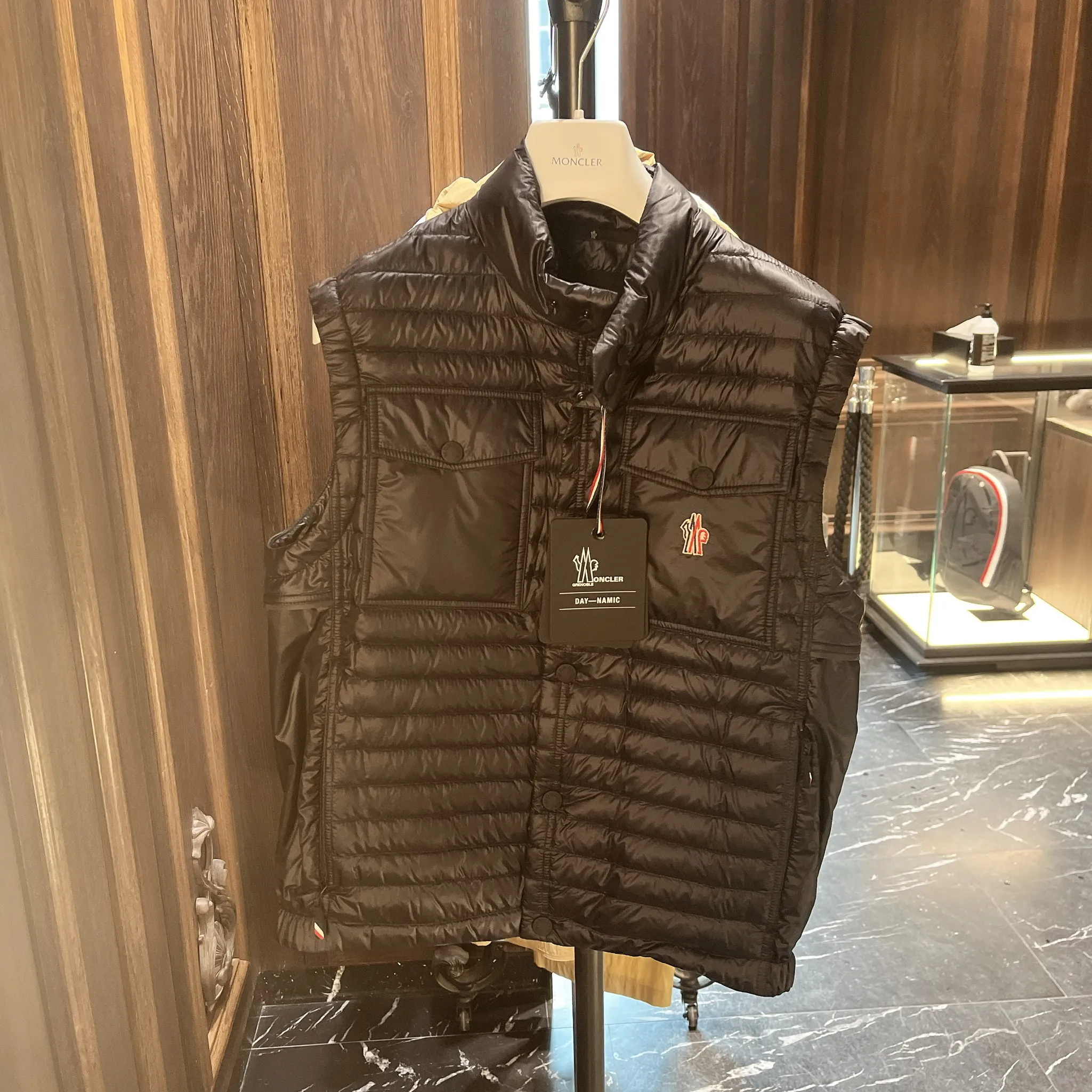 MONCLER  |Ollon Down Vest