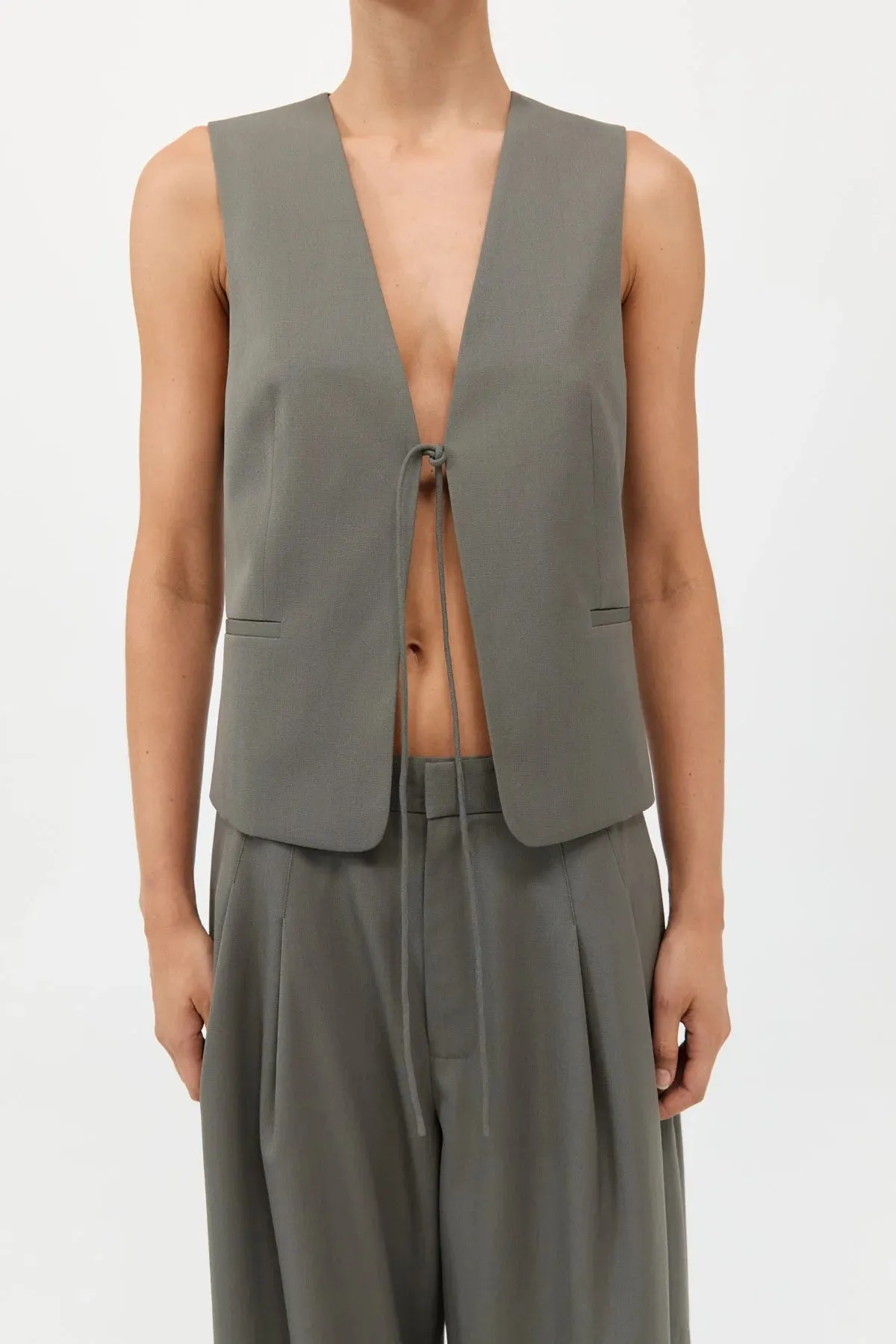 (PRE-ORDER) ROULEAU VEST - SMOKEY OLIVE