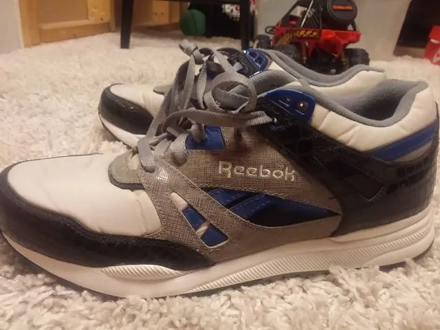 Reebok ventilator sz 12