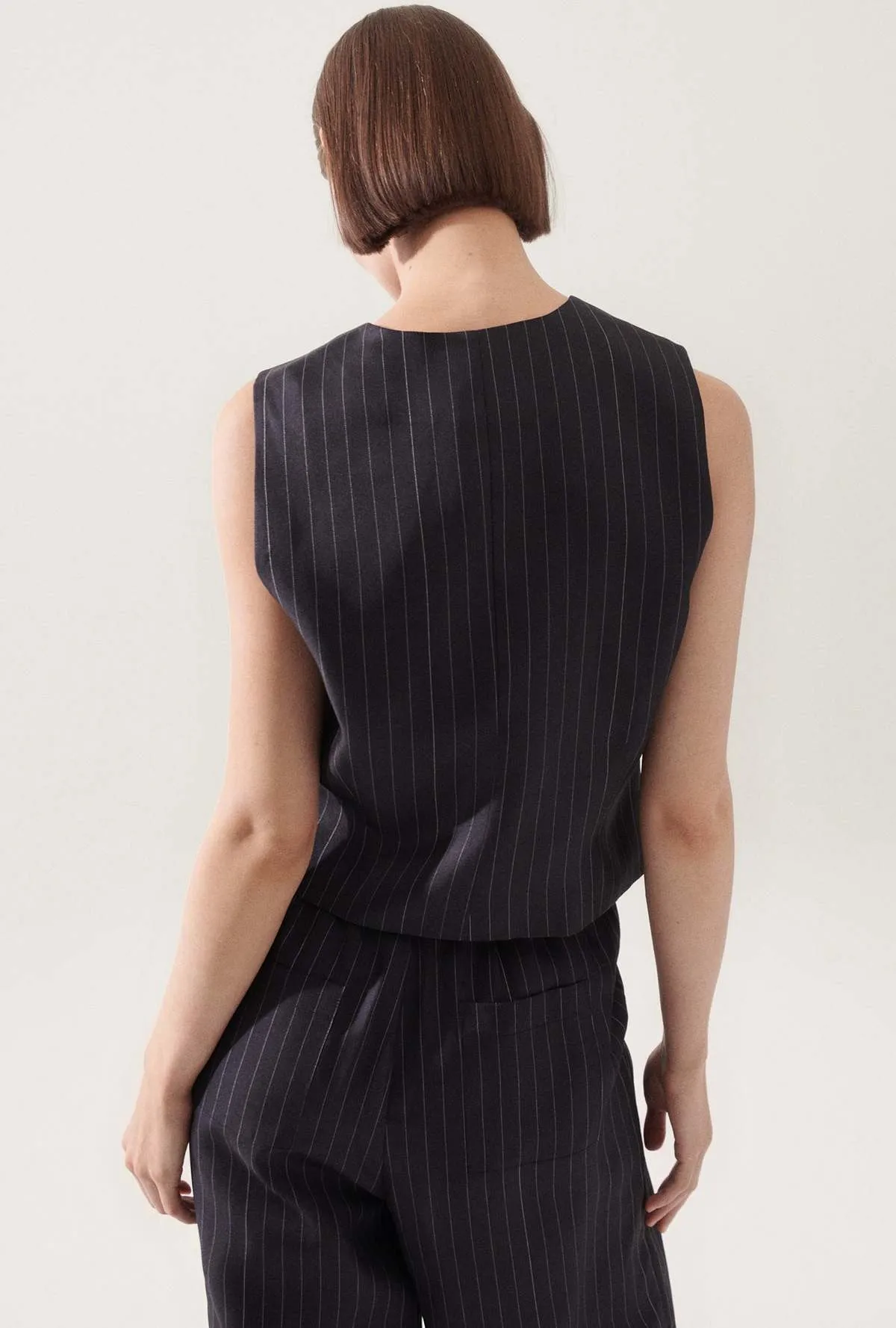 TWILL VEST - PINSTRIPE BLACK/WHITE