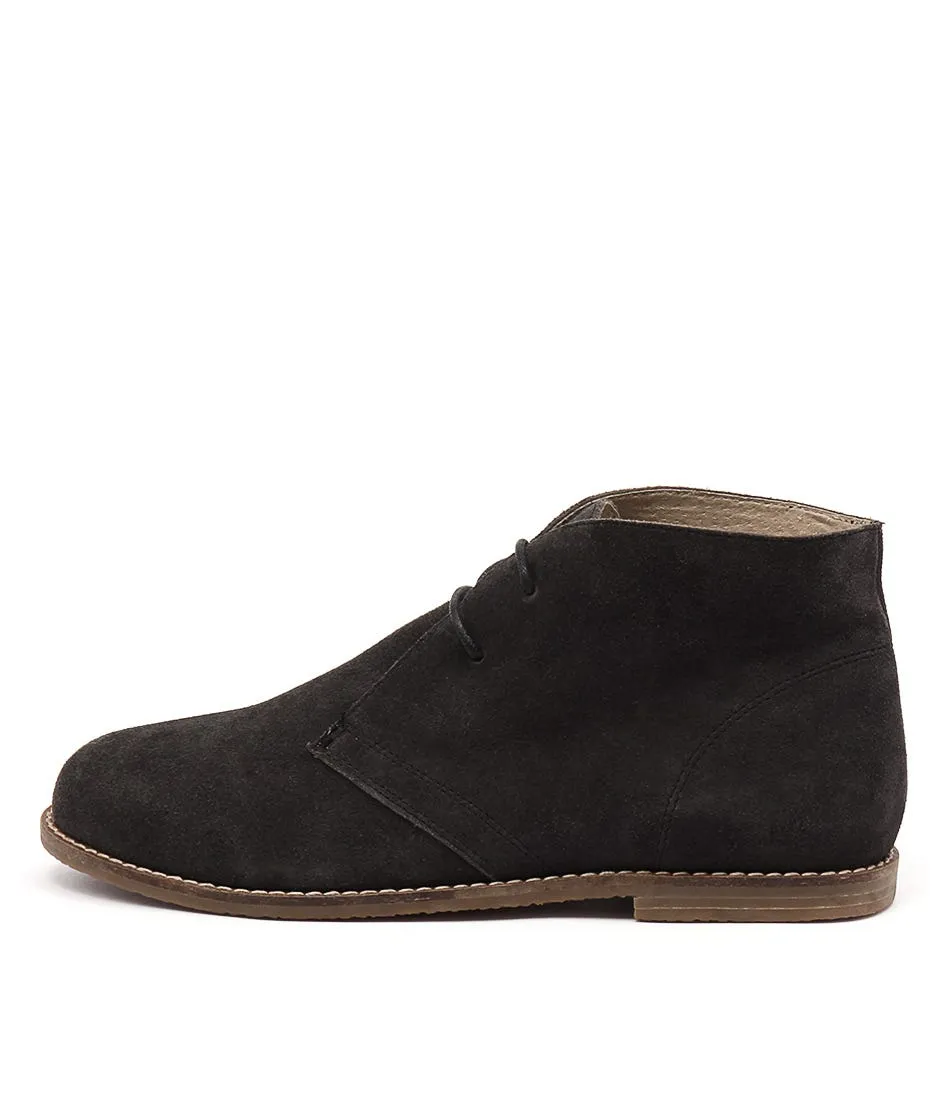 WALNUT Kayden Boot Midnight Suede