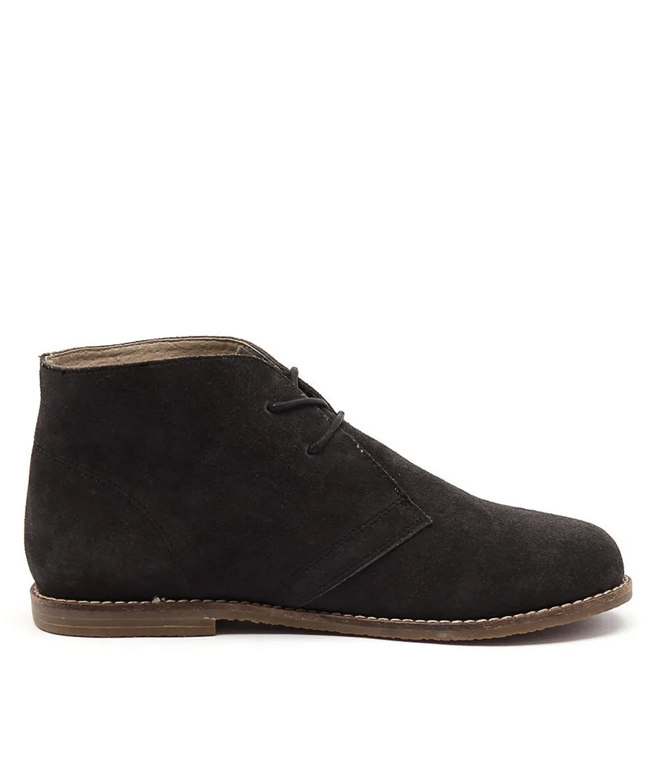 WALNUT Kayden Boot Midnight Suede