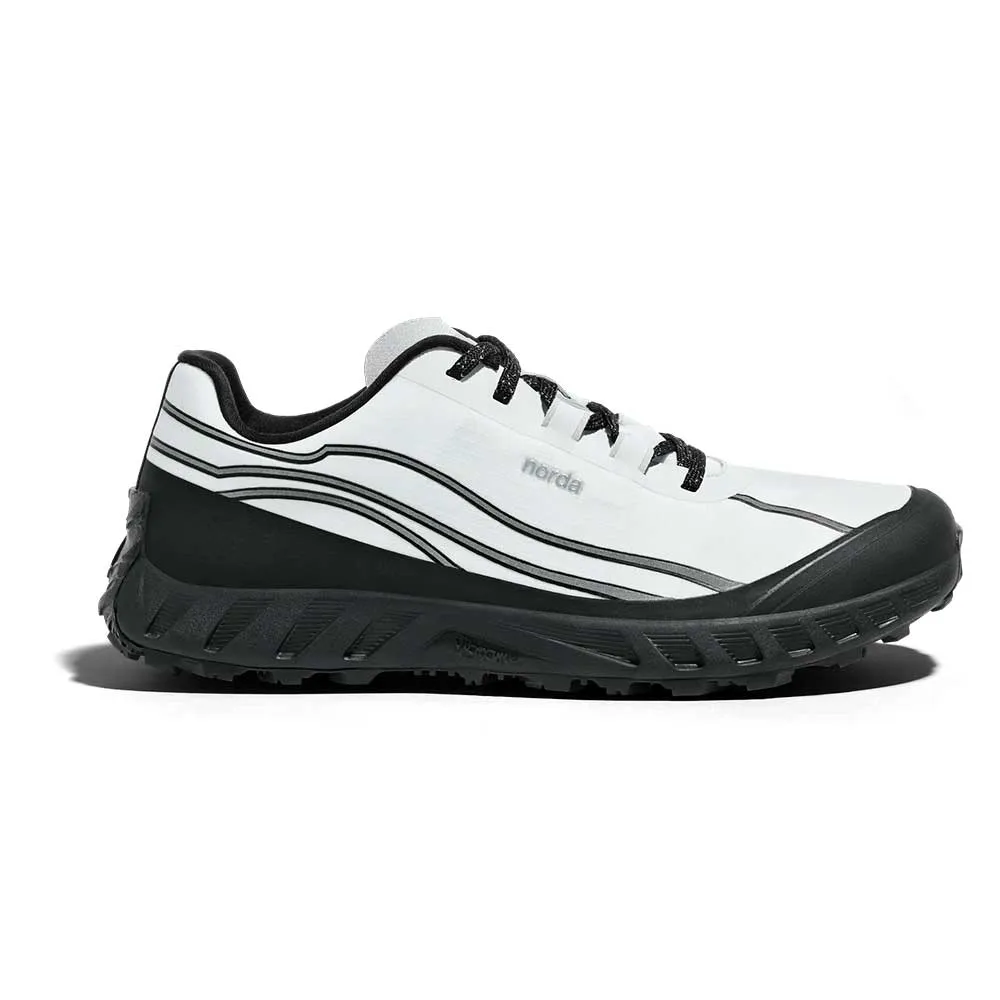 Women's 002 Running Shoe - Alpine White - Regular (B)